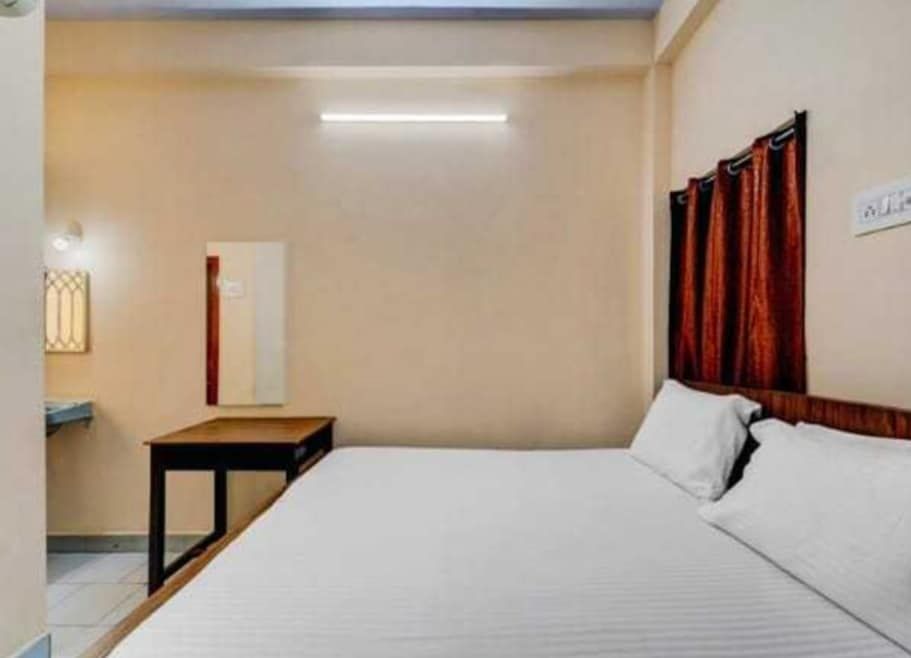 Hotel O Madipakkam Lakeview Chennai Formerly Ganesh Mahal CLASSIC 7