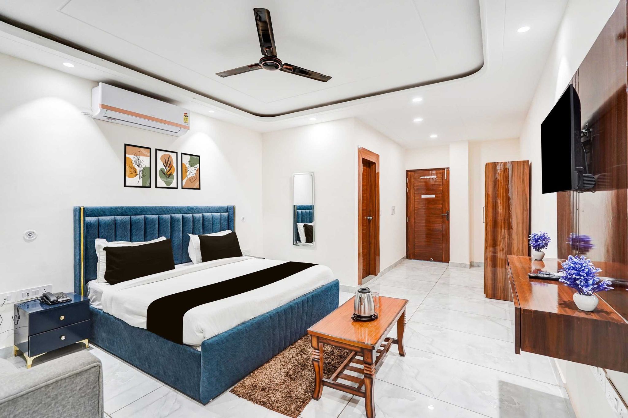 Super Hotel O Sector 18 Noida Formerly Terrene Empire CLASSIC 9