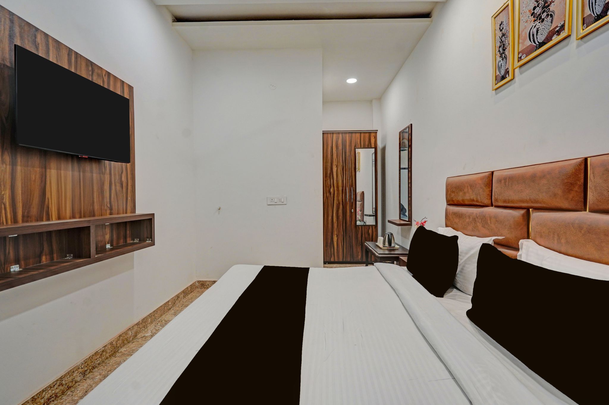 Hotel O Sua Road Crossway Ludhiana Formerly White Solitaire CLASSIC 10