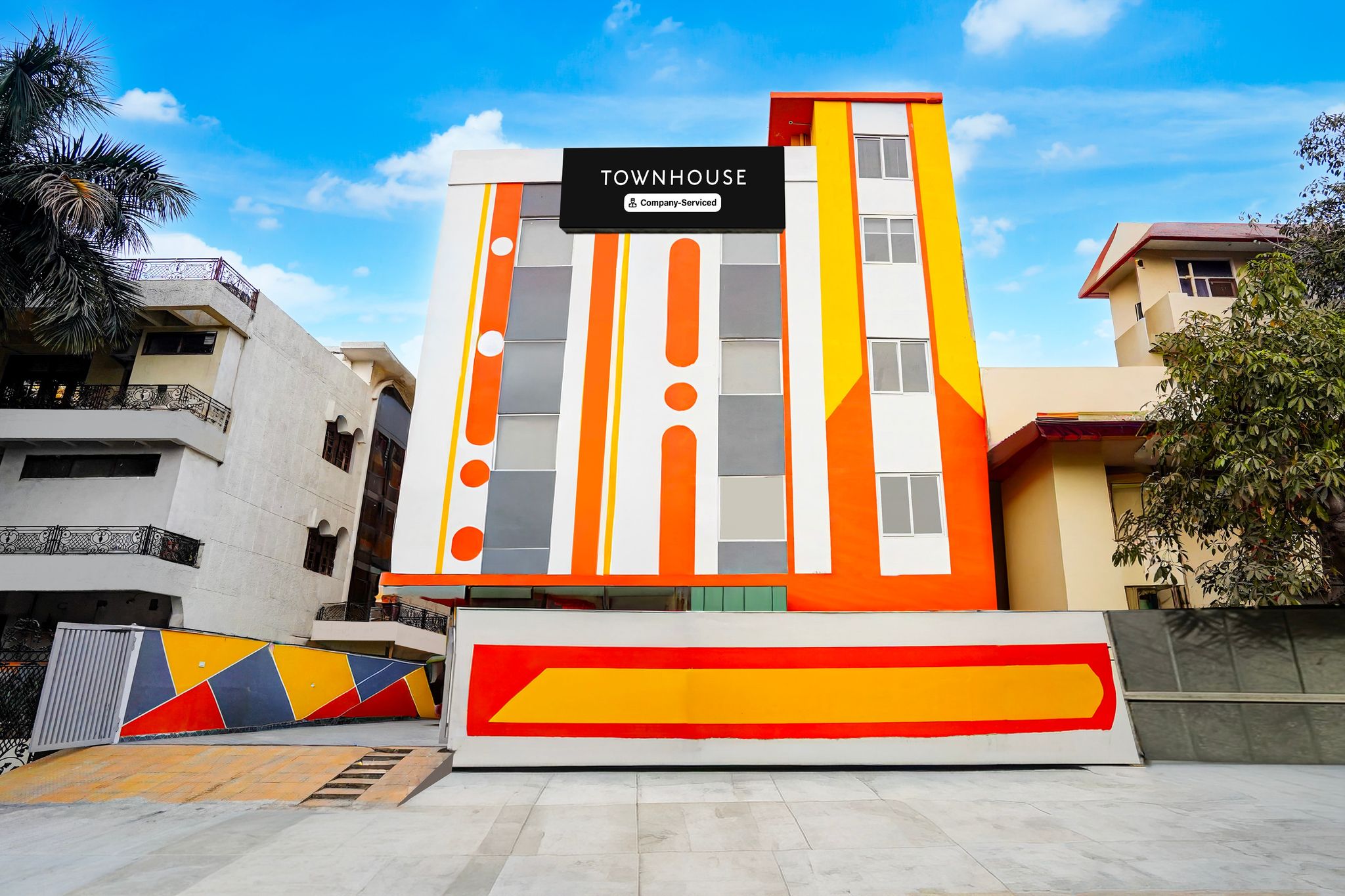 Townhouse Oak Sector 18 Metro Station Formerly Raasha Inn