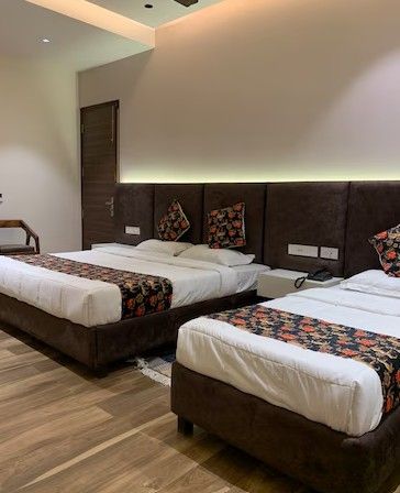 Super Deluxe (Triple Sharing) Room