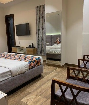 Super Deluxe (Triple Sharing) Room