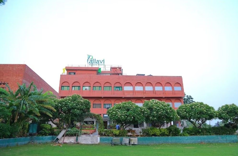 Hotel Pallavi Grand