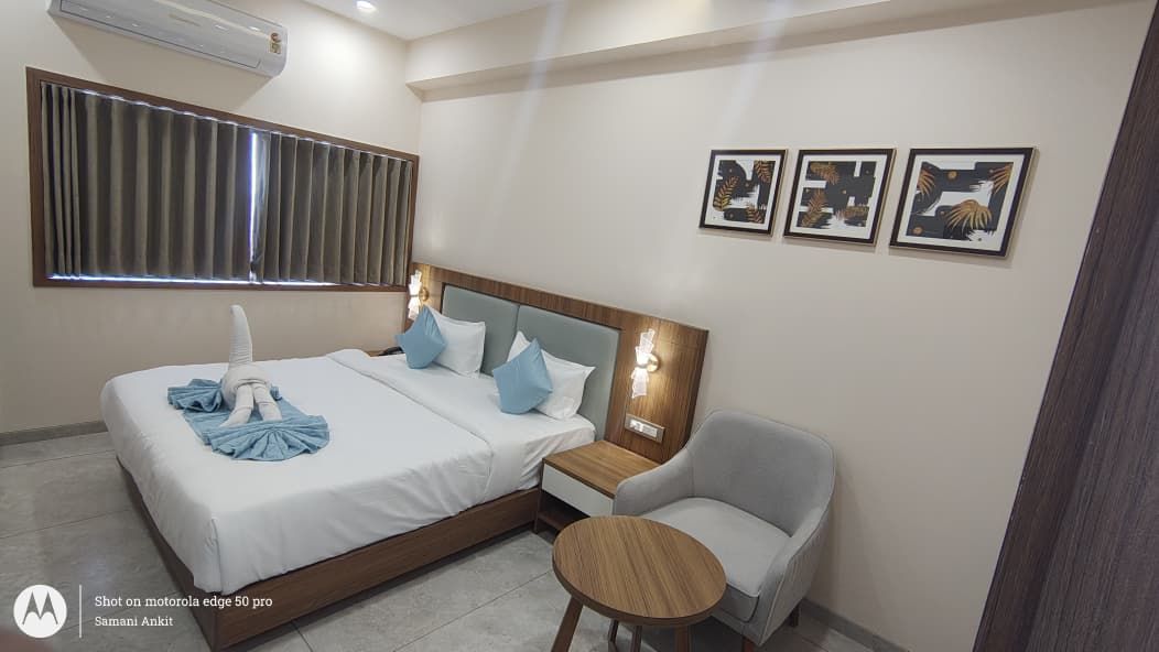 Hotel The Grand Bhagwati Dwarka Deluxe Room 3