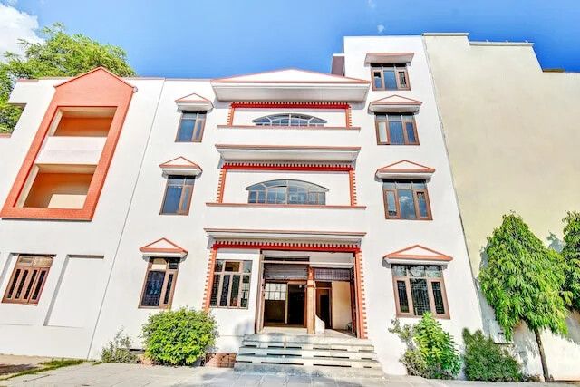 Kundan guest house gwalior