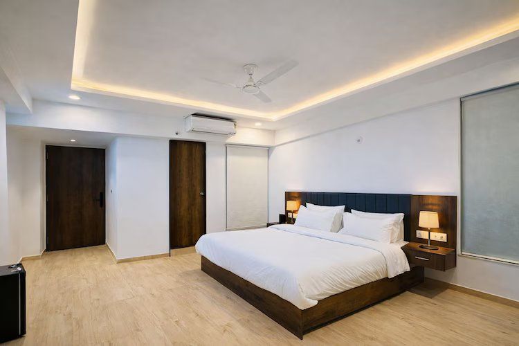 Moti Mahal Lakeview Pichola Superior Room