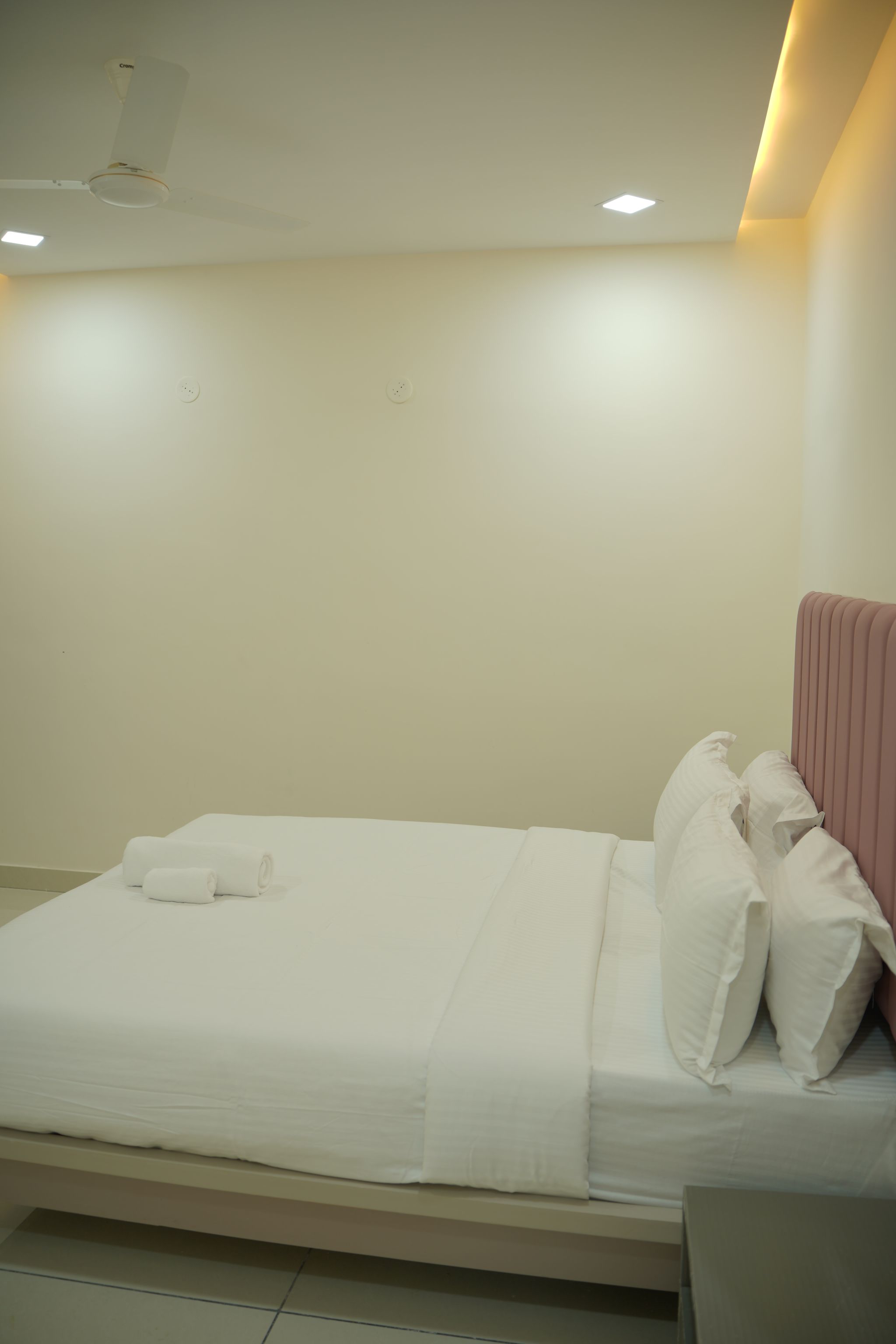 Hotel Flamount Hitech City Deluxe Rooms 5