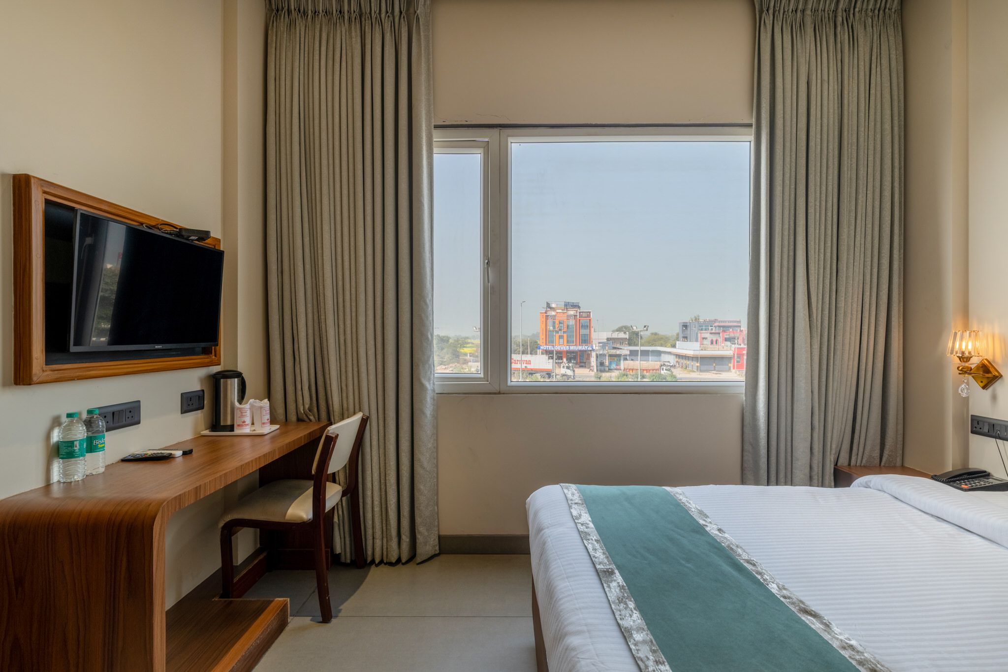 Hotel Highway Prince Neemrana Super Deluxe 5