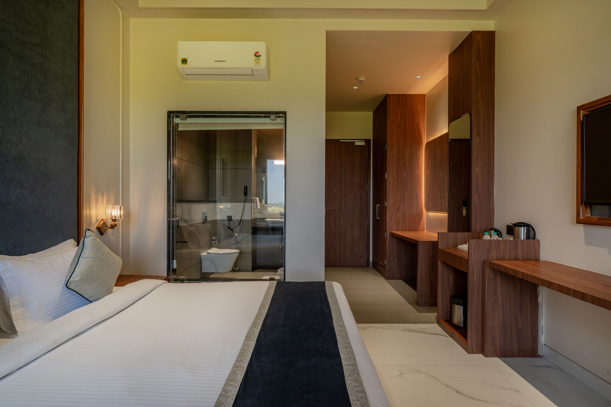 Hotel Highway Prince Neemrana Super Deluxe 10