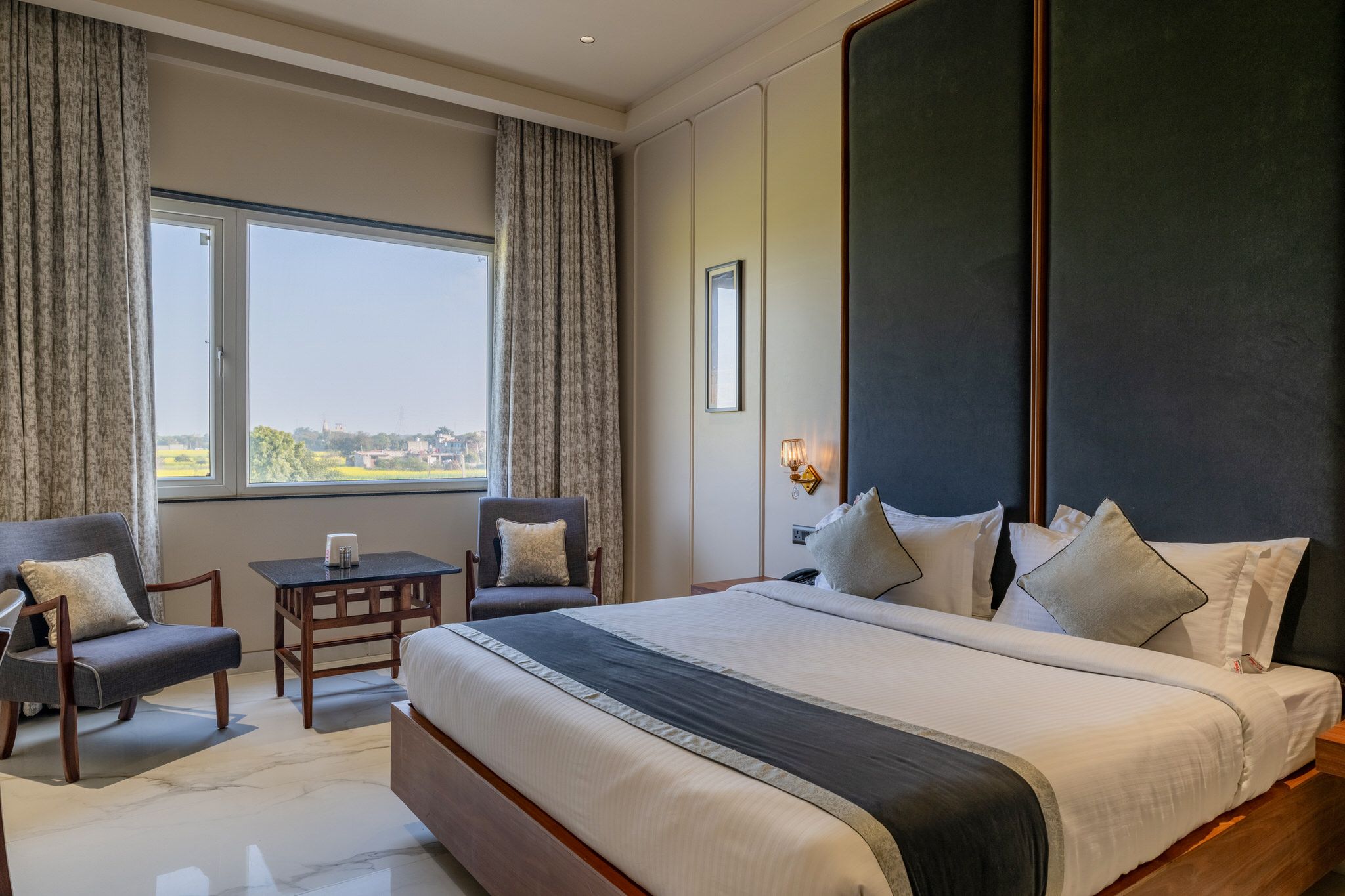 Hotel Highway Prince Neemrana Deluxe Room 5