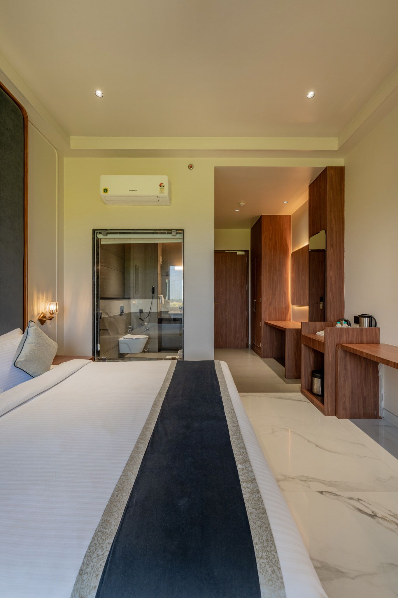 Hotel Highway Prince Neemrana Super Deluxe 7