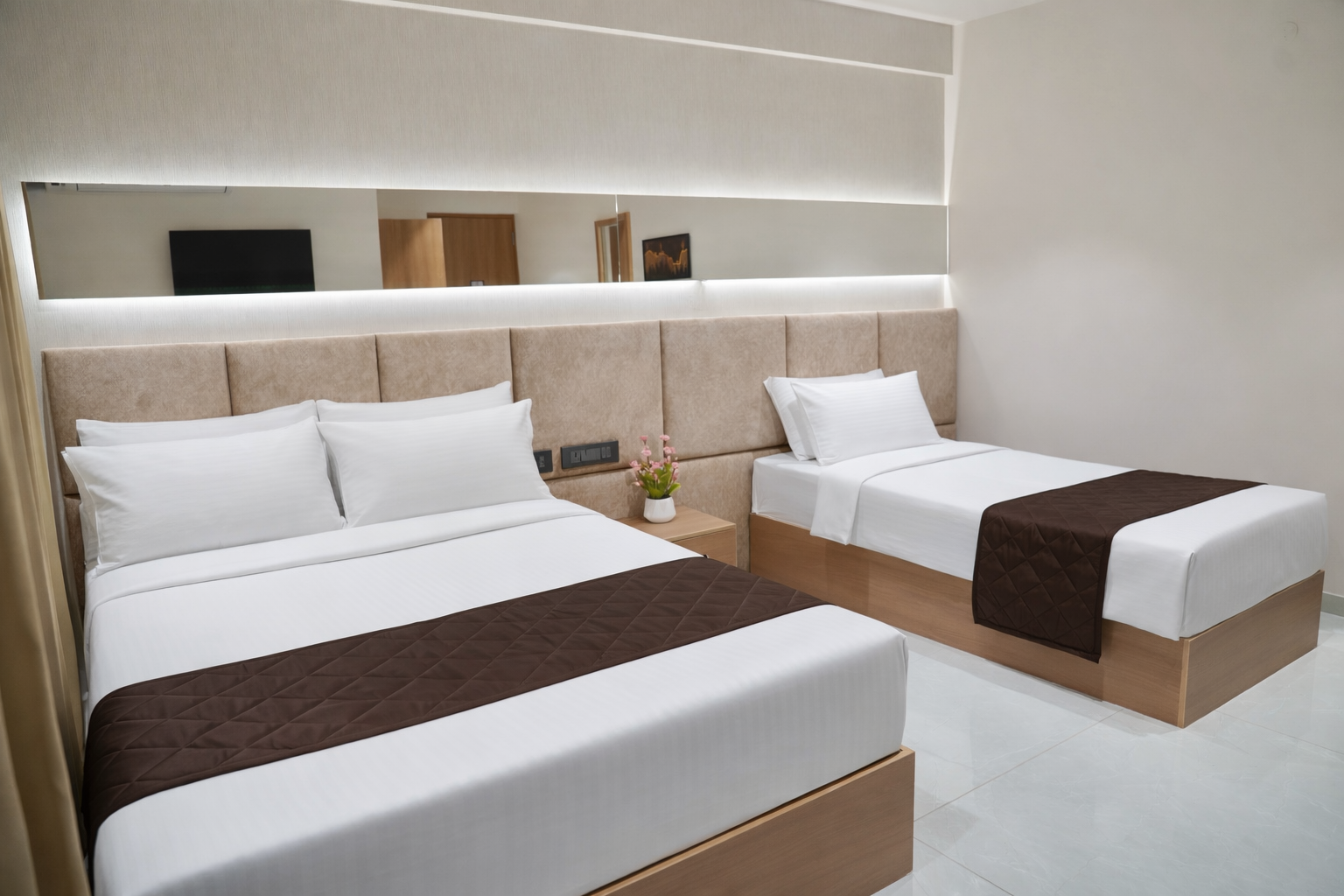 Hotel Hanata by addon Deluxe King Room 7