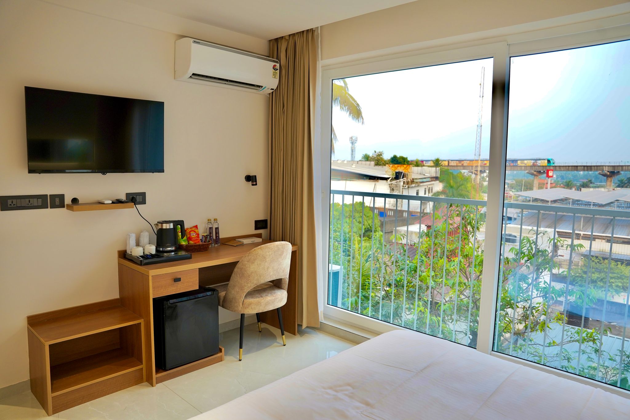 Hotel Hanata by addon Deluxe King Room 13