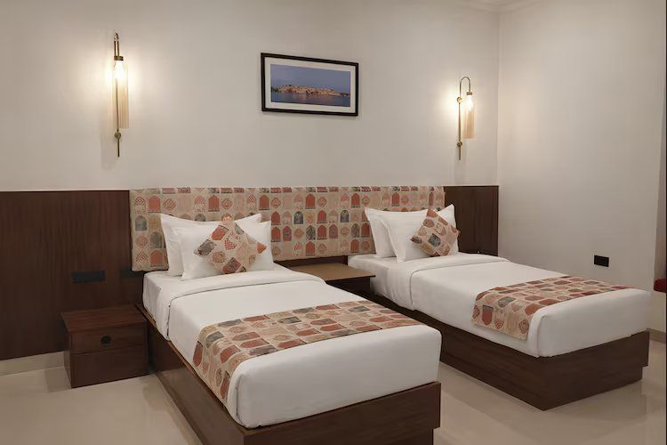 Q' Luxe' - The Mewar Collection Udaipur Vintage Twin Bed Room