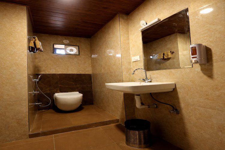 Super Deluxe Front View