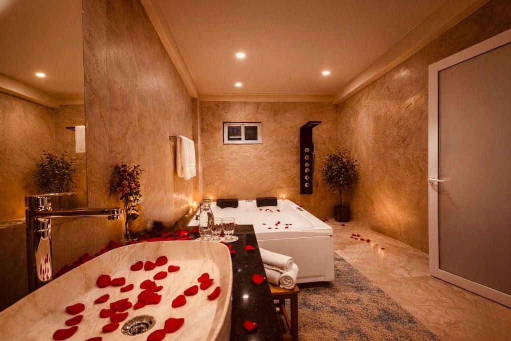 Luxury Family Room with Jacuzzi & Sofa cum Bed