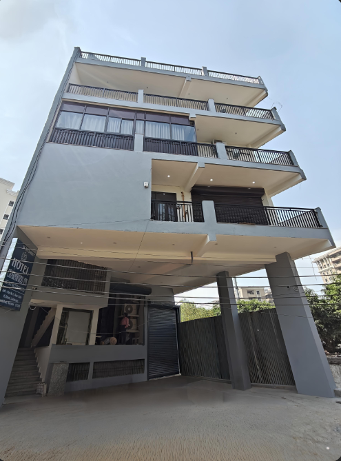 Main Image