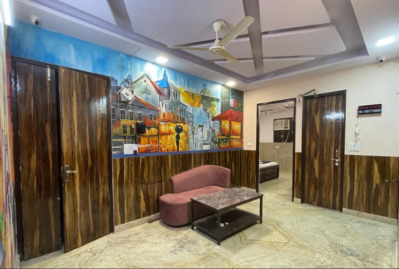 Main Image