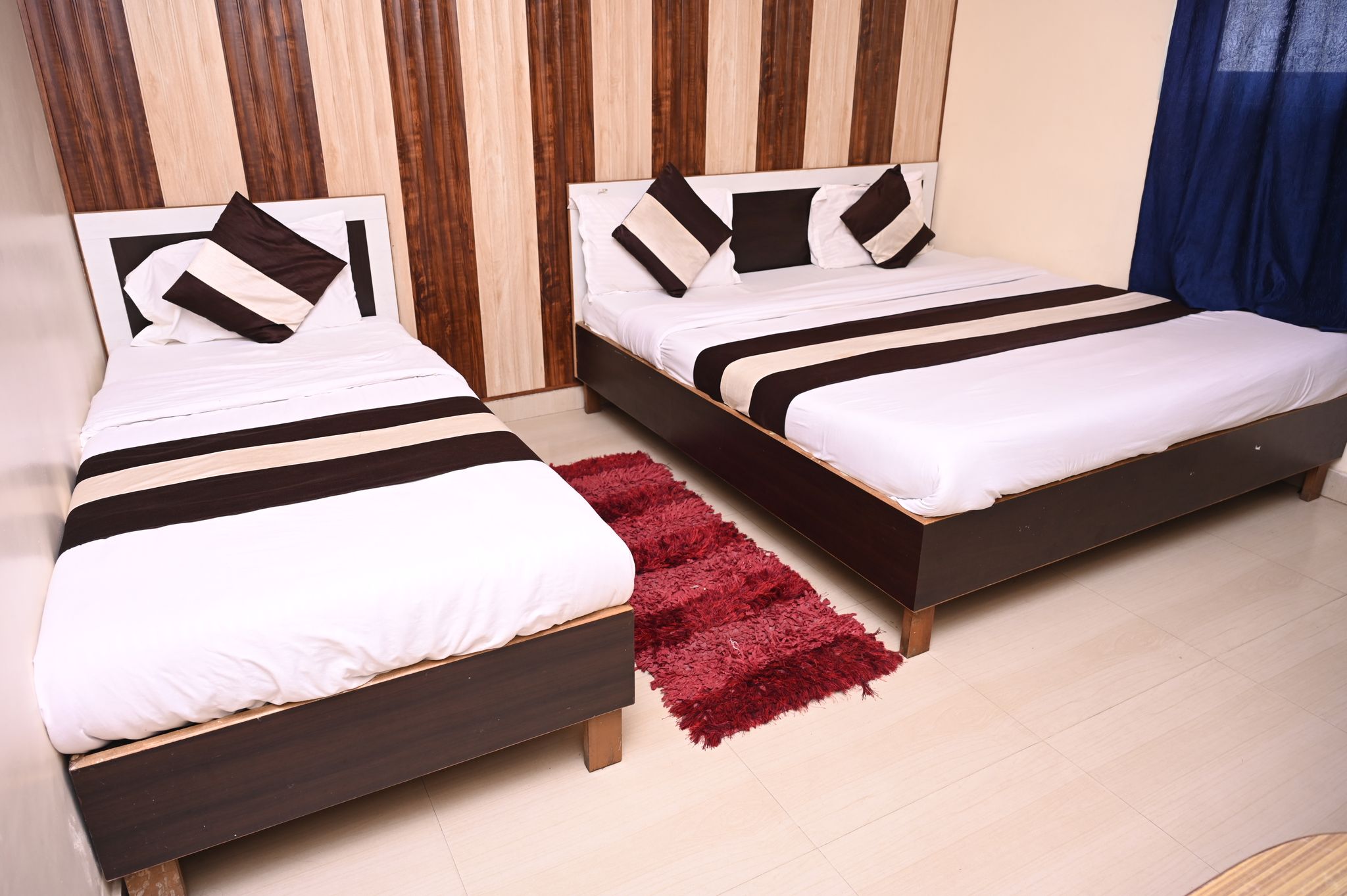 Hotel Pavitri Near Kashi Vishwanath Temple Executive Triple Room 2