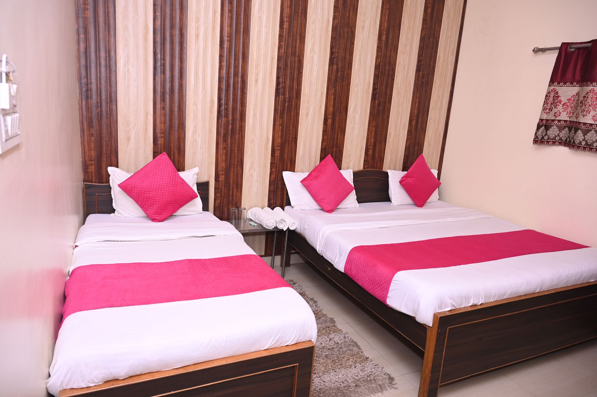 Hotel Pavitri Near Kashi Vishwanath Temple Executive Triple Room 6