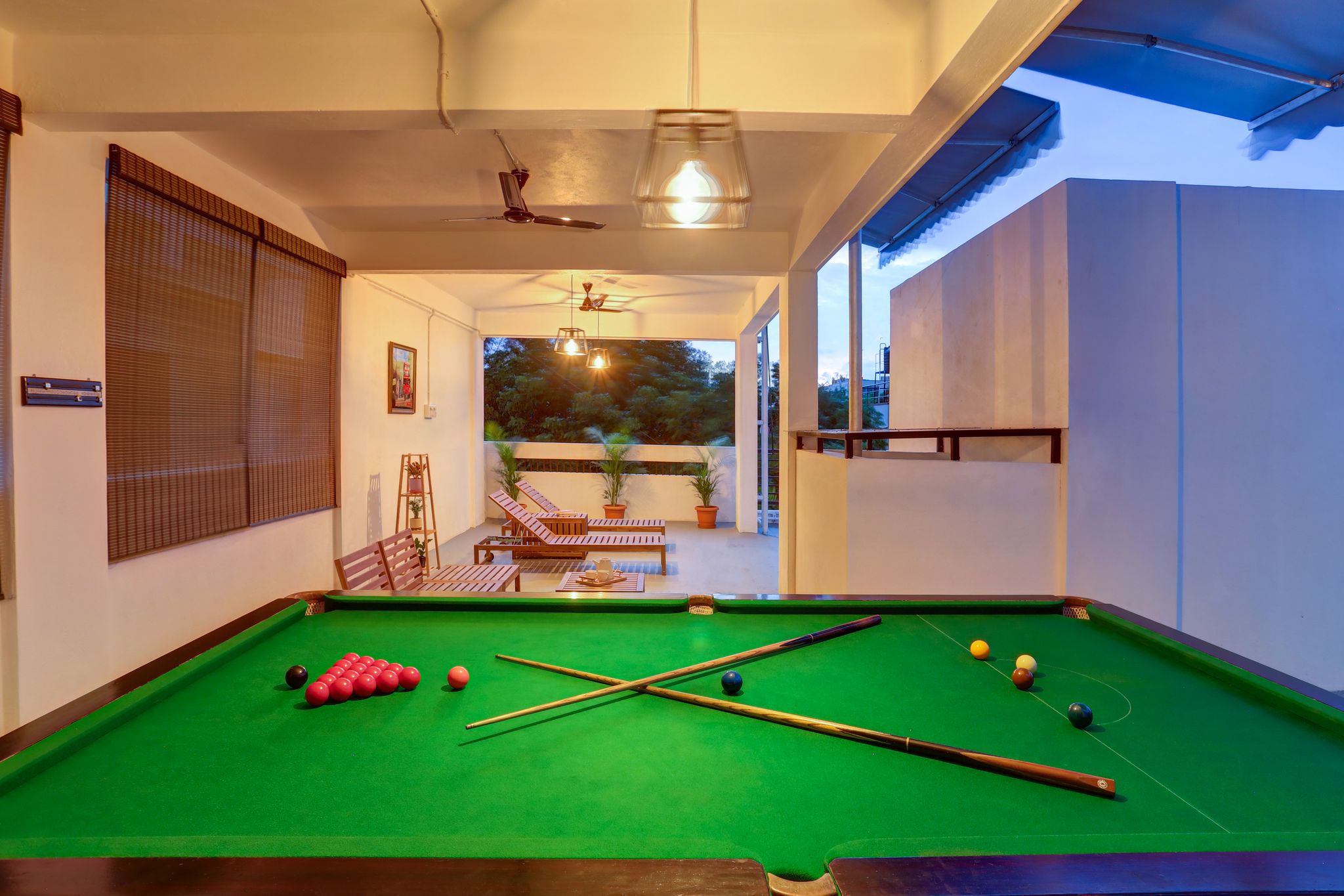 Hoodo Zoe - Magical Gothic Apartment W Balc