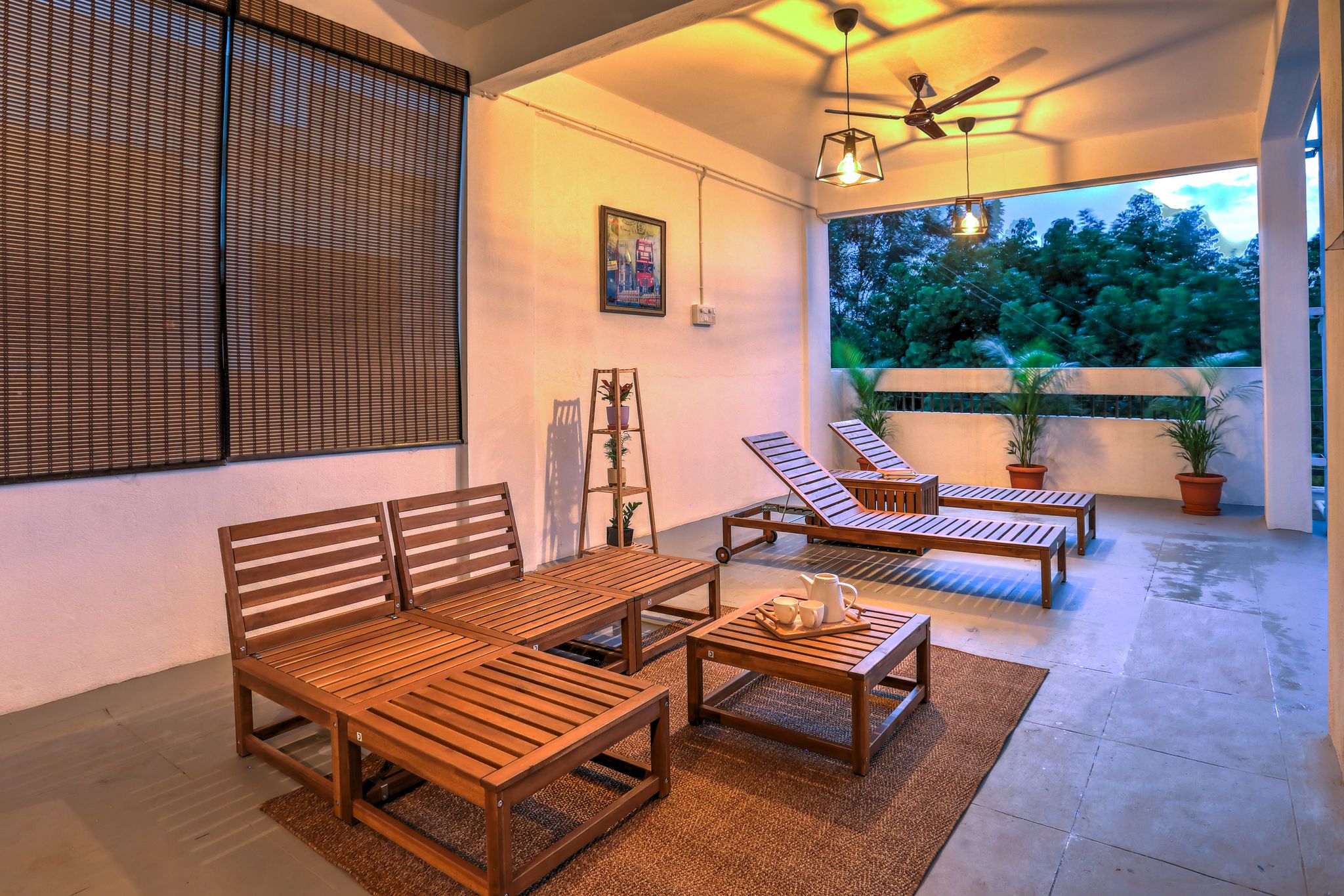 Hoodo Zoe - Magical Gothic Apartment W Balc