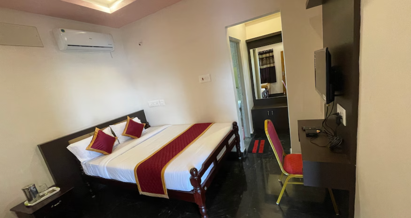 HOTEL MUTHU A/C 2 Bed Premium Non AC