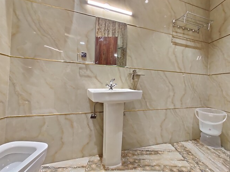 Taj Pride Inn Standard Double Room 4