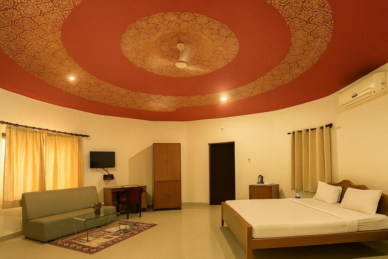 Sunrise Dreamworld Resort Vintage Room 3