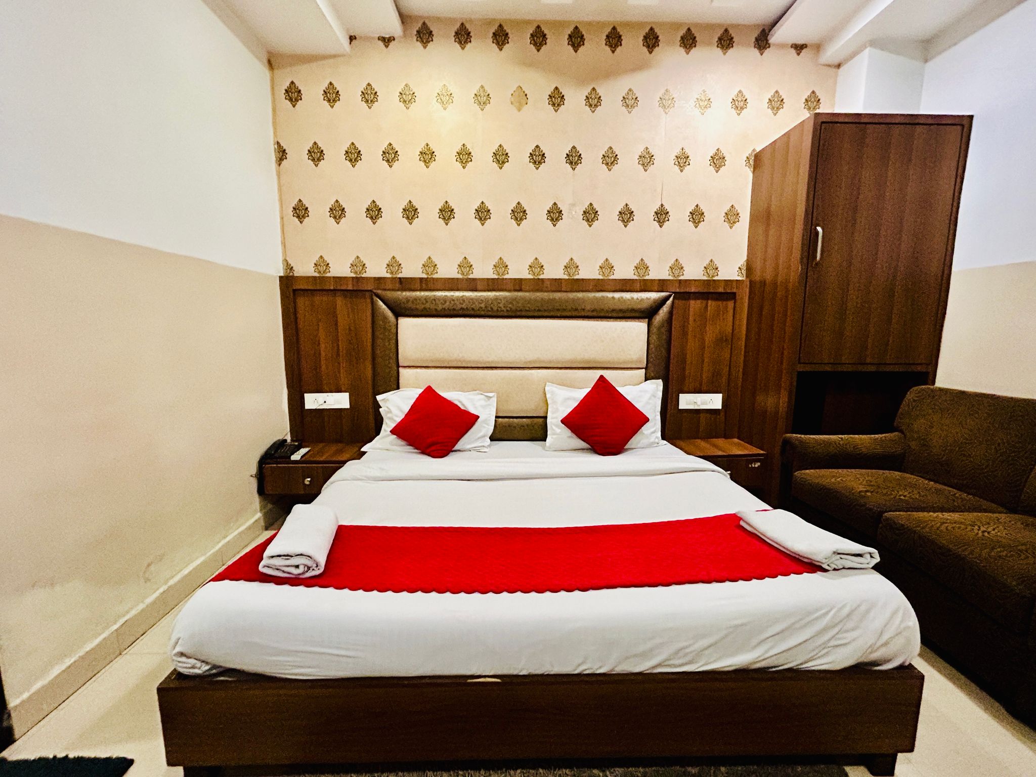 Hotel Royal Villa Deluxe Room 2