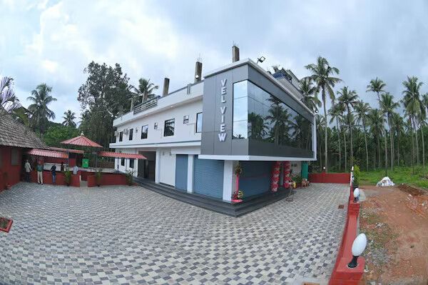 Vel View Rooms and Suites