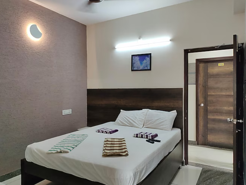 Sri Renga Inn Deluxe Room