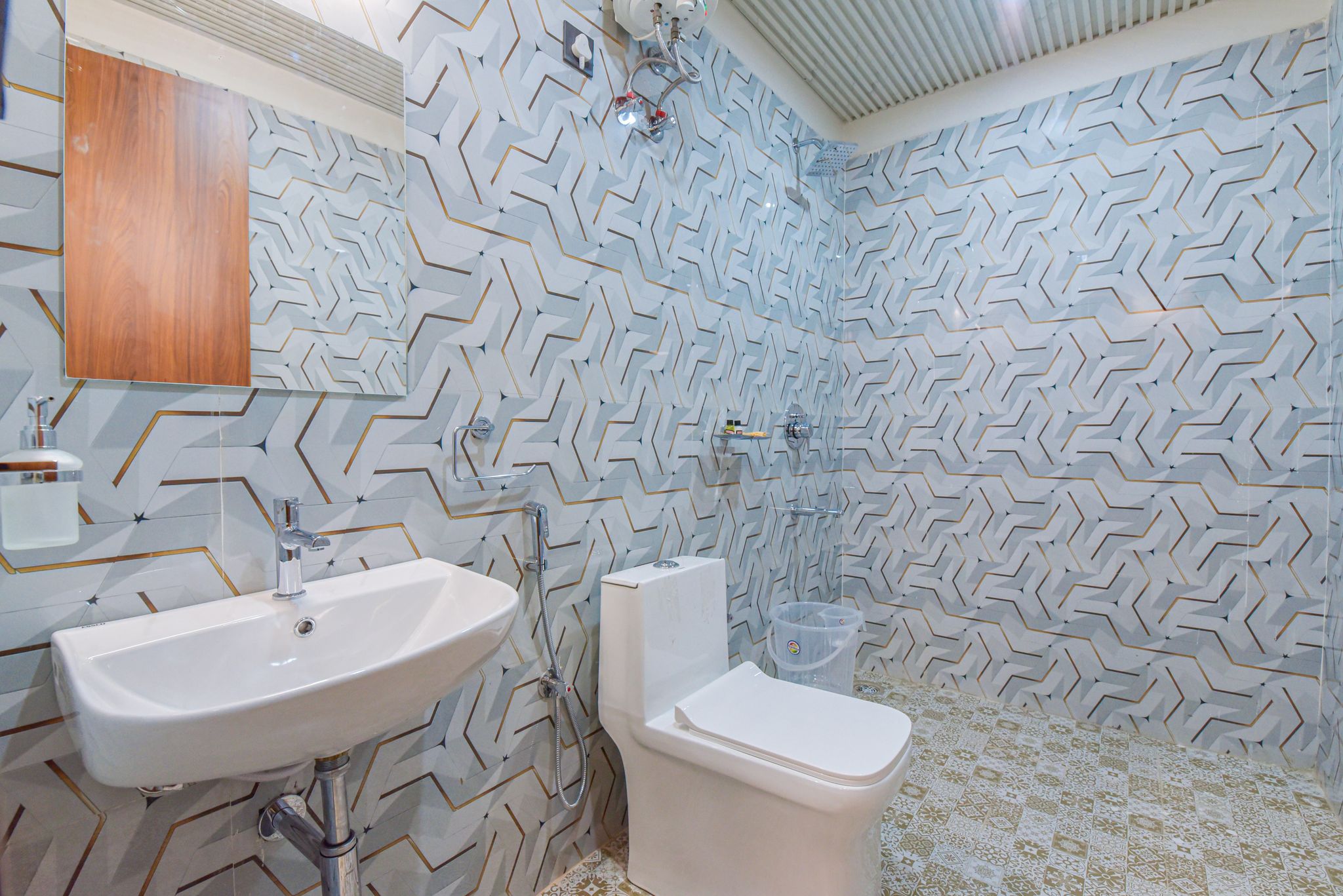 Hotel Starlink By The Nine Hotel Deluxe Room with City View 5