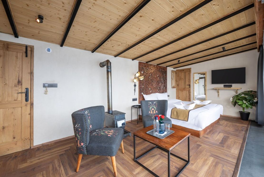 Echor Himalayan Sky Cabins Sethan, Manali Deluxe Room