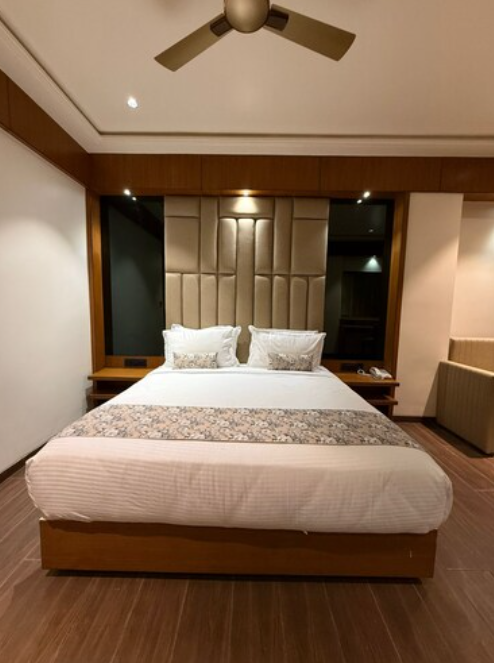 Deluxe Double Bed Room