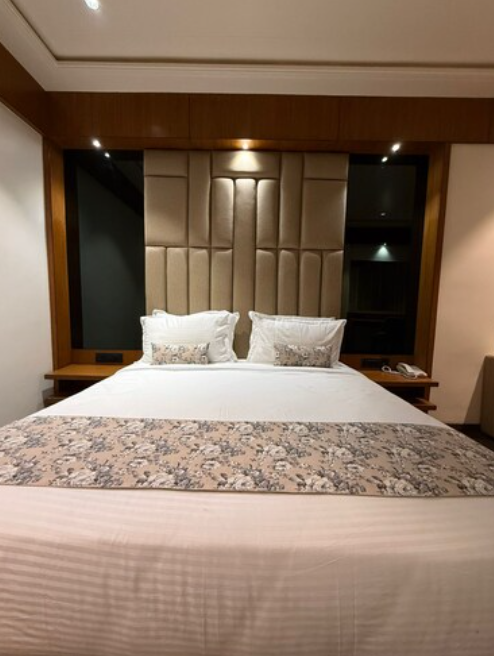 Deluxe Double Bed Room