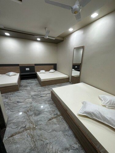 Royal Premium Family Room