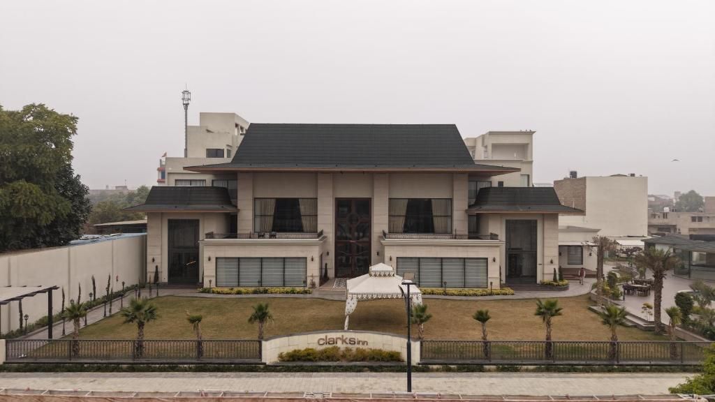 Clarks Inn Sri Ganganagar