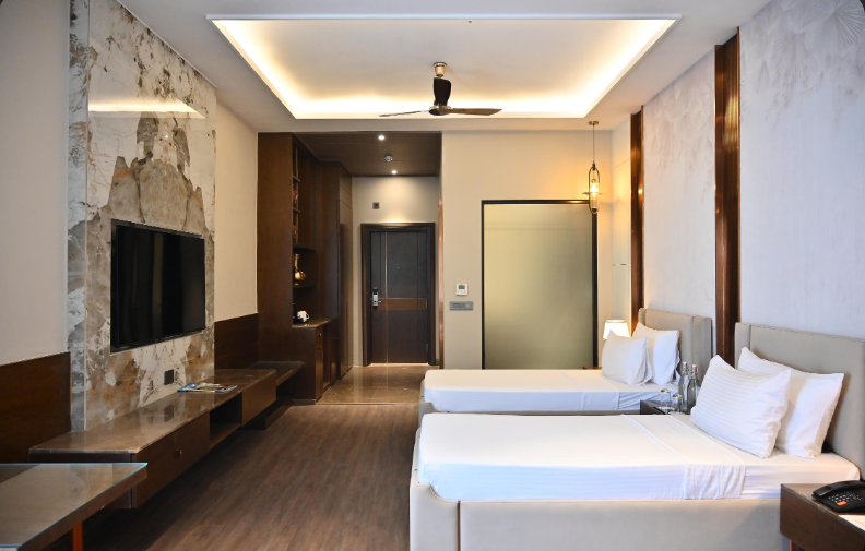 Clarks Inn Sri Ganganagar Deluxe King & Twin Room 3