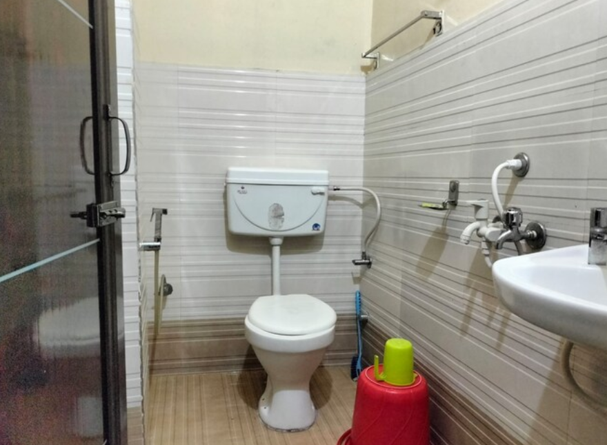 Hotel Gloria Residency (near Railway st. And Tripura university) Double room (Good for Unmarried couples)