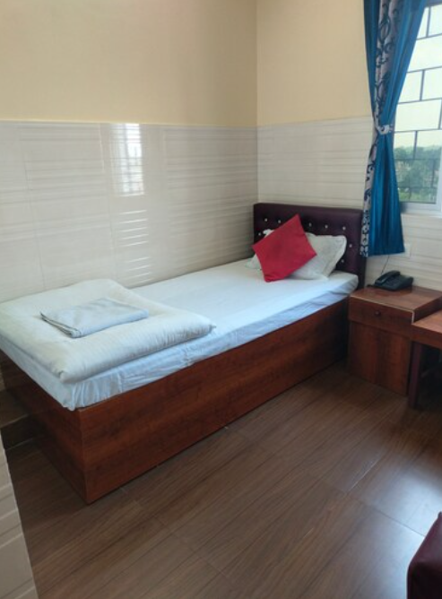 Single Room (Good for Single Traveller)