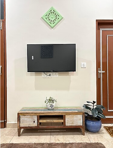 The Premium Hood Bir Billing Standard Room With private balcony 4