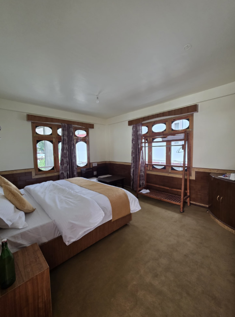 Snow Leopard by Tranquality Stays Luxury Room 2