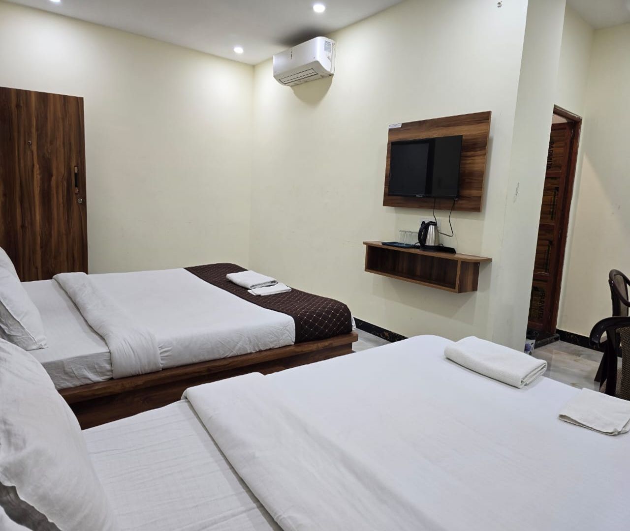 Super Deluxe Room
