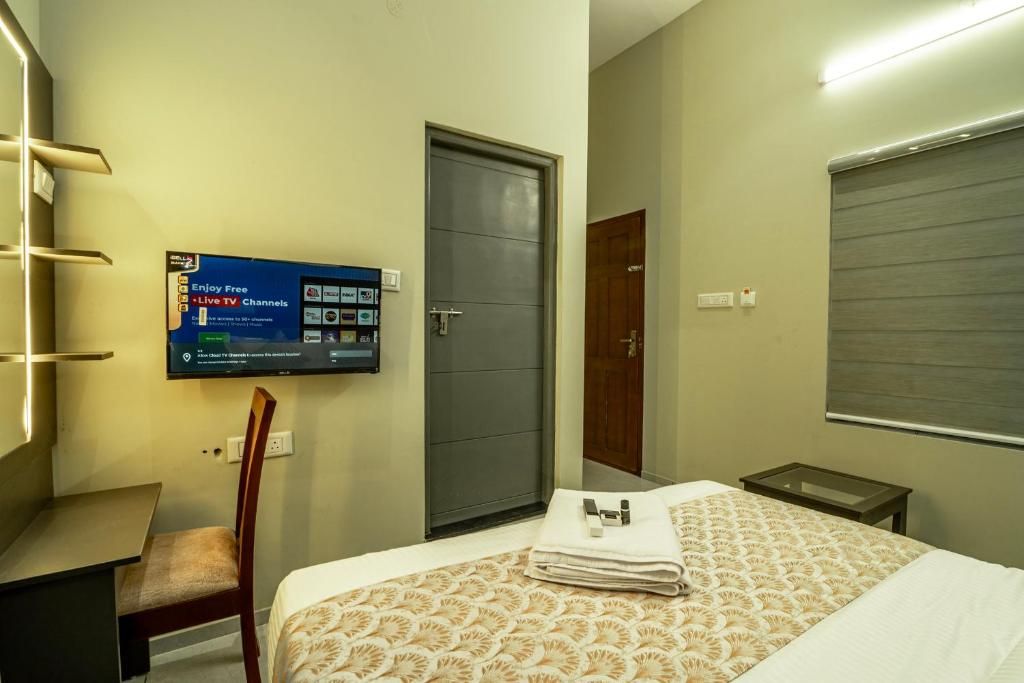 Zoho Suites Double 2