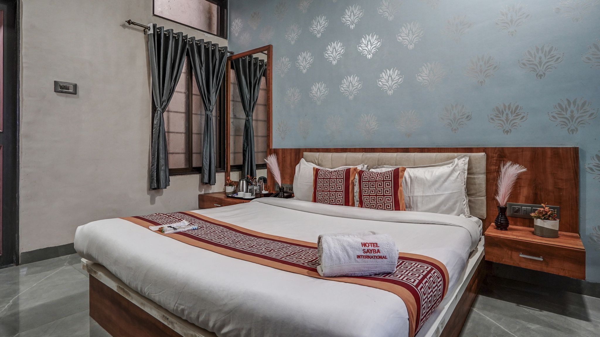 Utkarsh Hotel & Lodging Deluxe Non-AC Room 3