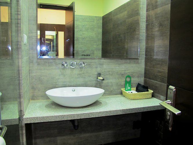 Jungle Vilas Resort Deluxe Room 5