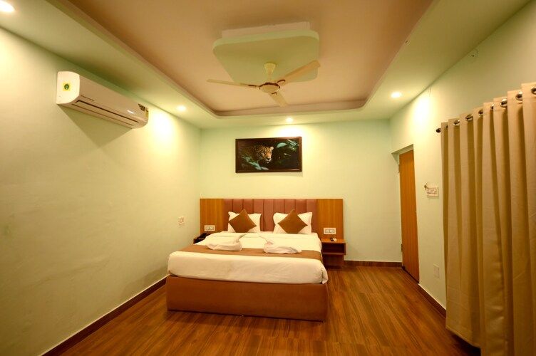 Machli Villa Pool View