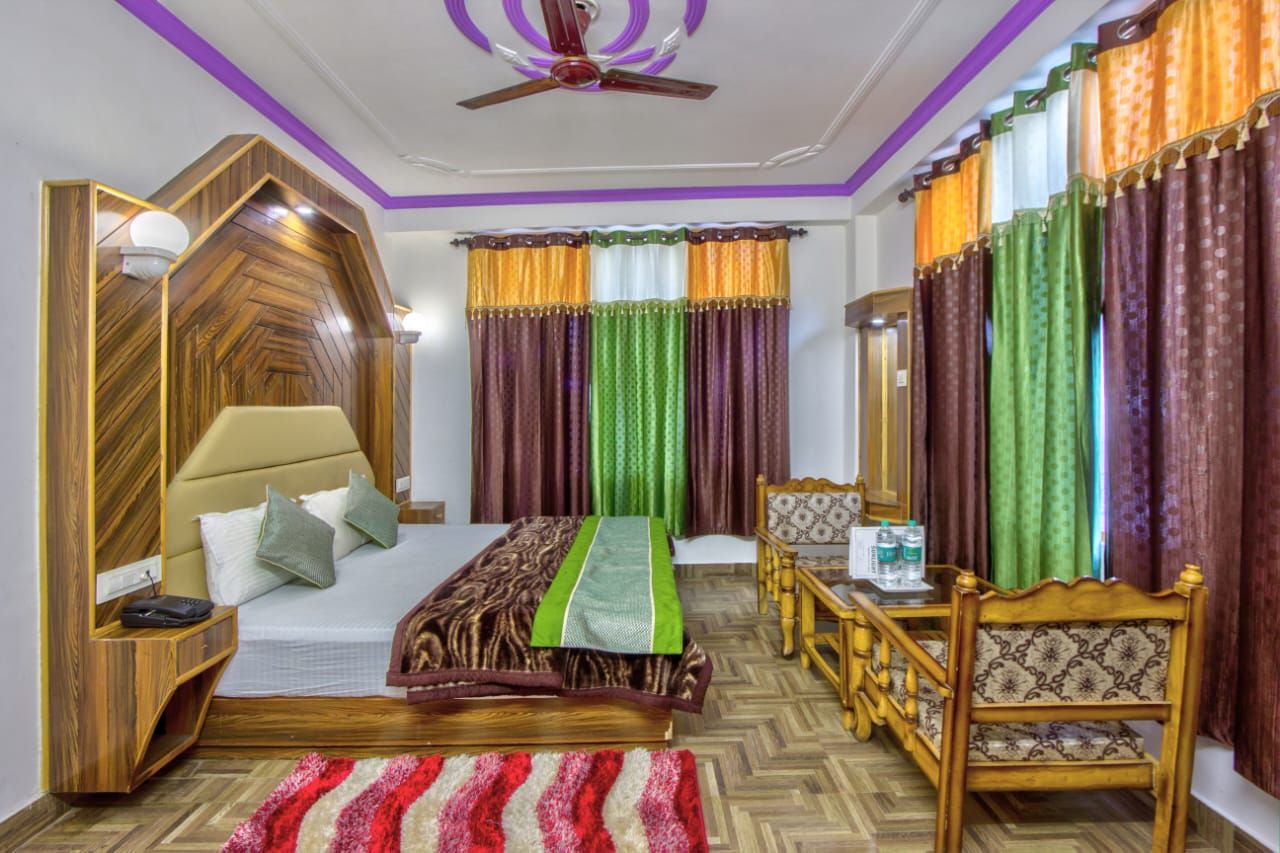 Hotel Sunlight Manali Deluxe Room 7