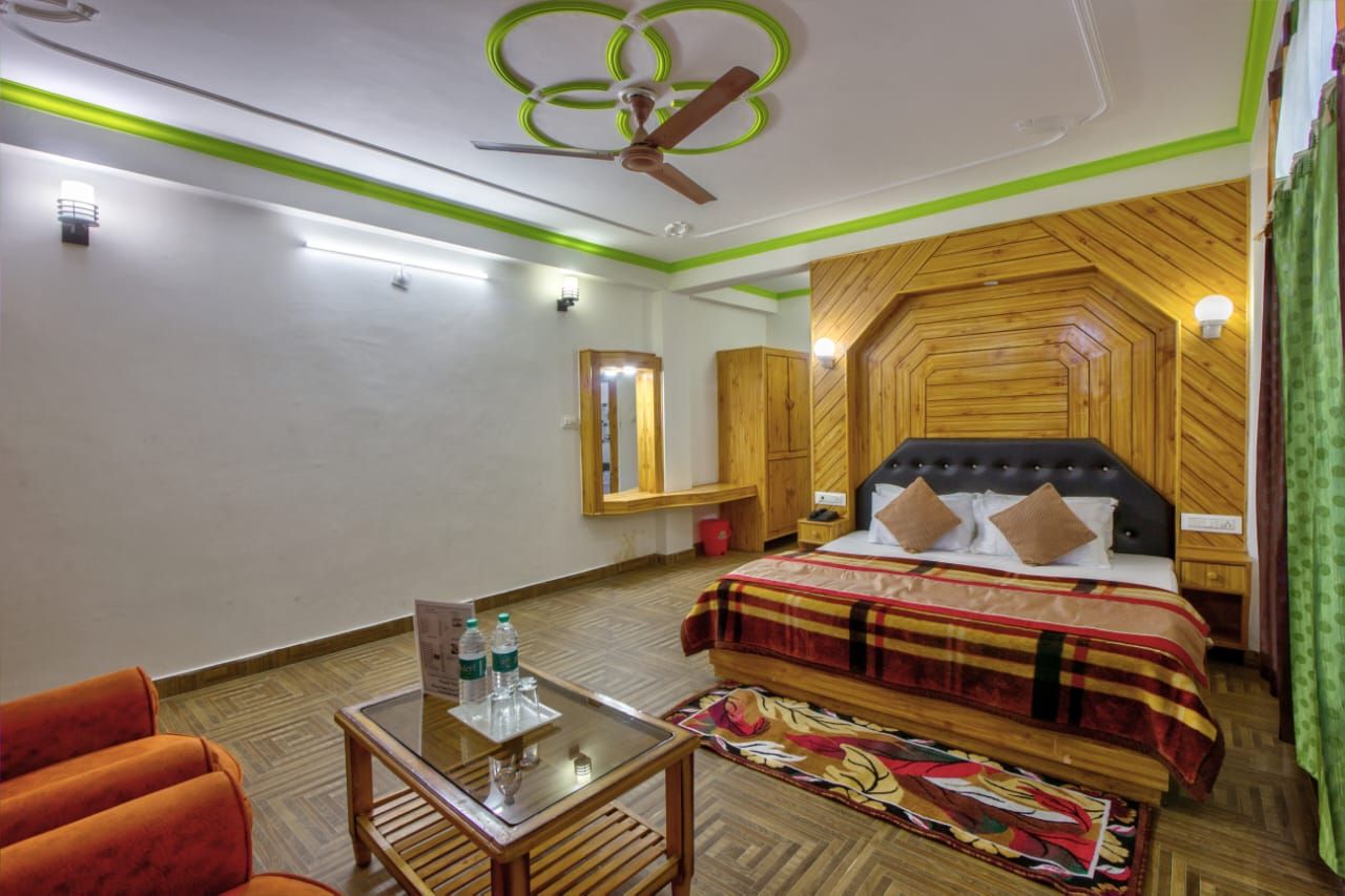 Hotel Sunlight Manali Deluxe Room 3